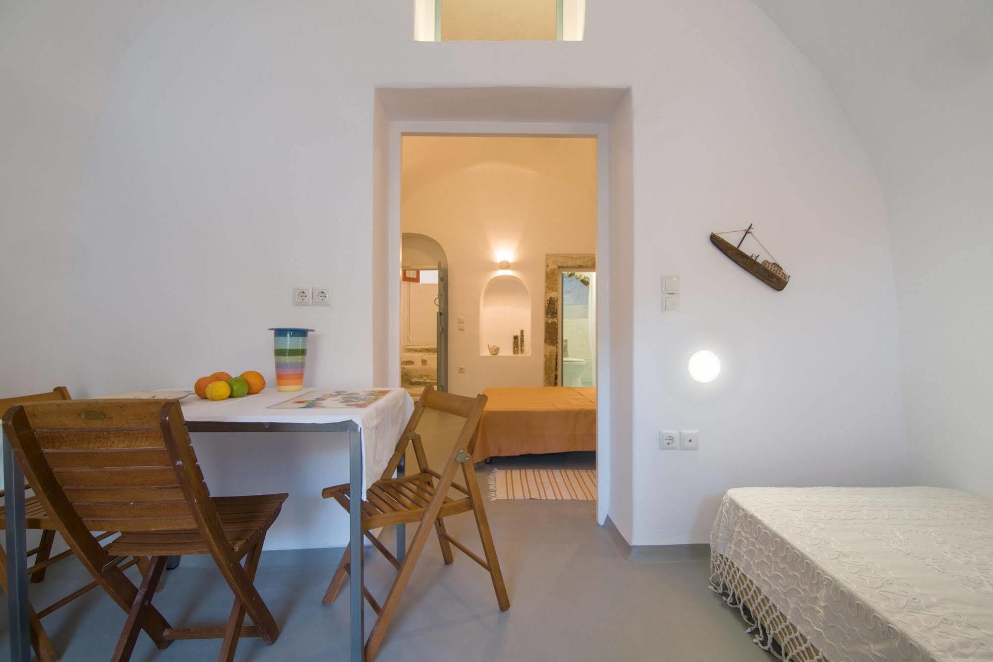 Mesana Traditional Stone Houses Emporio  Exterior photo