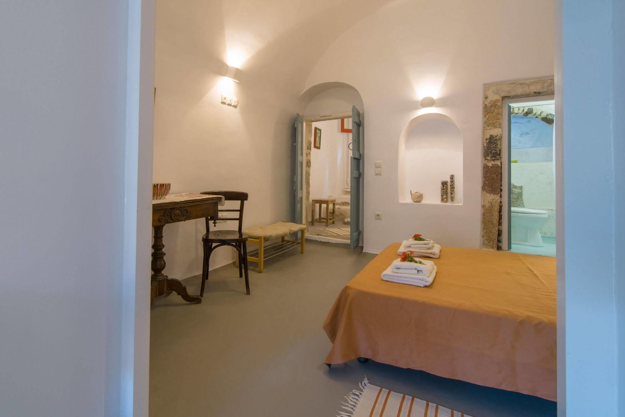 Mesana Traditional Stone Houses Emporio  Exterior photo